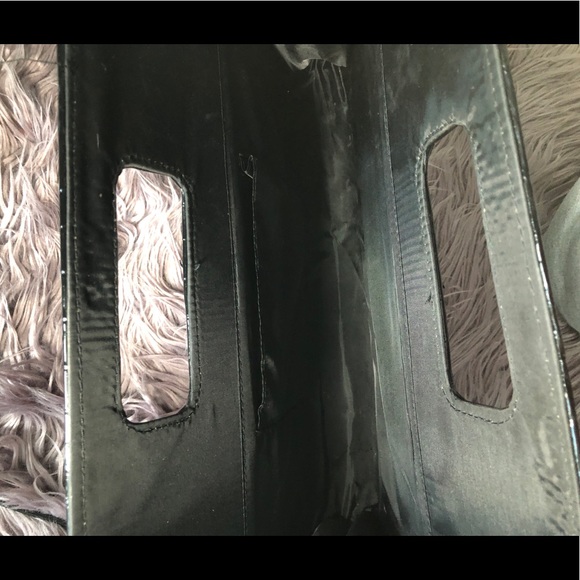 Black Crocodile Print Clutch - Picture 2 of 3